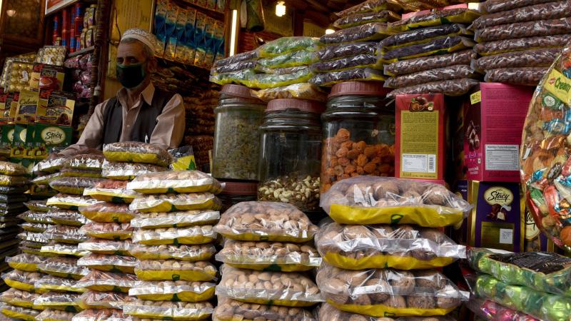कश्मीर: व्यापारी बोले- पैकेज नाकाफ़ी, 45 हज़ार करोड़ का हुआ नुक़सान