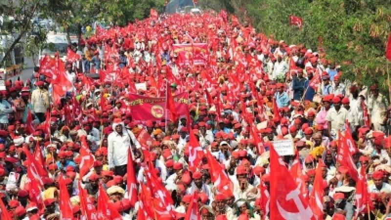 दिल्ली किसान आन्दोलन के समर्थन में उतरे महाराष्ट्र के किसान, मुंबई में रैली