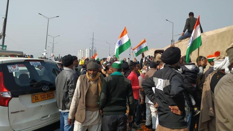 टिकैत के आँसुओं का डर? प्रदर्शन स्थलों पर इंटरनेट बंद टिकैत के आँसुओं का डर? प्रदर्शन स्थलों पर इंटरनेट बंद