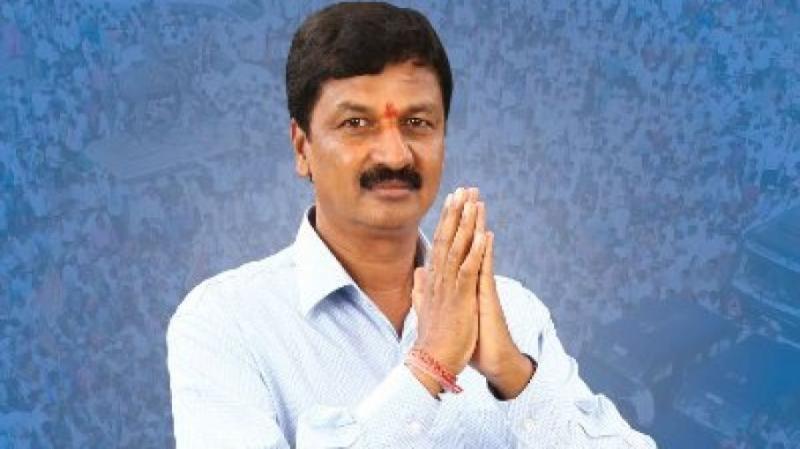 कर्नाटक: मंत्री व बीजेपी नेता के आपत्तिजनक वीडियो पर शिकायत