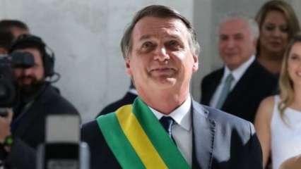 ब्राज़ील में कोरोना पर विफलता के लिए राष्ट्रपति बोसोनारो के ख़िलाफ़ प्रदर्शन