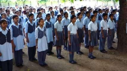 कोरोना : दिल्ली-हरियाणा के लाखों बच्चों ने स्कूल छोड़ा<b></b>