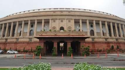 संसद सत्र: हंगामे की भेंट चढ़ा दिन, दोनों सदन कल तक के लिए स्थगित 