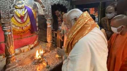 धर्म निजी मामला तो प्रधानमंत्री मोदी की पूजा का सार्वजनिक प्रदर्शन क्यों?