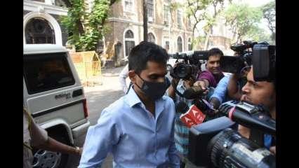 मुंबई ड्रग्स केस में विवादास्पद समीर वानखेड़े एनसीबी से वापस डीआरआई भेजे गए