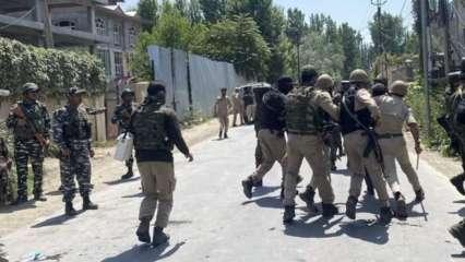 कश्मीरी पंडितों के प्रदर्शन पर पुलिस ने किया लाठीचार्ज