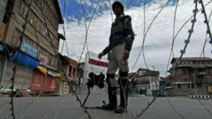 जम्मू-कश्मीर में शिक्षिका को आतंकवादियों ने मार डाला