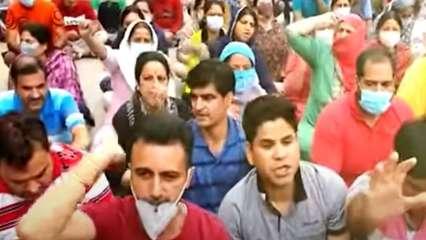 कश्मीर: सुरक्षित इलाकों में भेजे गए 177 कश्मीरी पंडित शिक्षक 