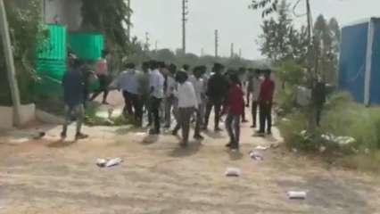 हैदराबाद: घर में घुसी भीड़, युवती का किया अपहरण