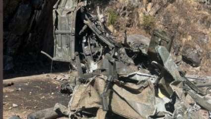 सेना का ट्रक खाई में गिरा, 16 जवानों की मौत