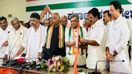 कर्नाटक: पूर्व सीएम शेट्टार कांग्रेस में शामिल, बीजेपी को दूसरा बड़ा झटका!