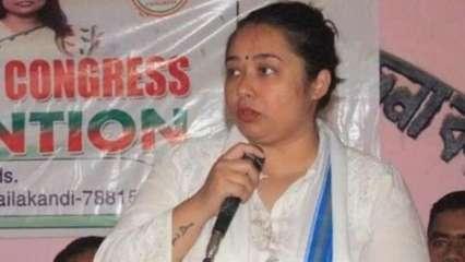 श्रीनिवास बीवी पर
उत्पीड़न का आरोप लगाने वाली अंगकिता पार्टी से निष्कासित