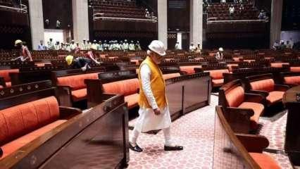 राष्ट्रपति करें नए संसद भवन का उद्घाटनः राहुल, तारीख पर भी विवाद