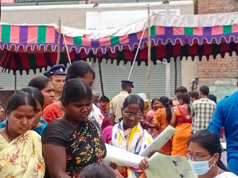 83 families of Teegalaguda get pattas for JNNURM apartments in Mannanur