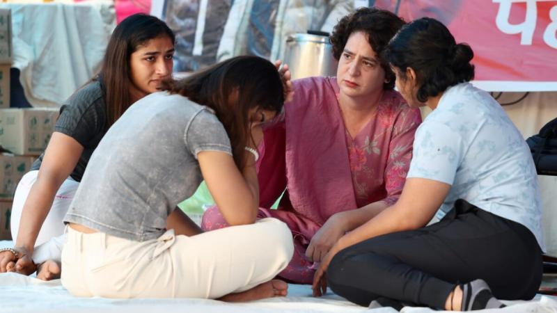 बृजभूषण सिंह के खिलाफ पहलवानों का समर्थन करने पहुंची प्रियंका गांधी, कही ये बड़ी बात