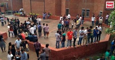 कॉलेज ऑफ वोकेशनल स्टडीज के शिक्षकों की हंगामा करने वालों के खिलाफ प्राथमिकी दर्ज करने की मांग