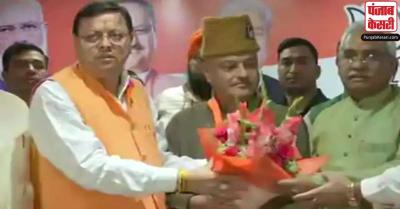 'आप' को उत्तराखंड बड़ा झटका, CM पद के उम्मीदवार रहे अजय कोठियाल ने थामा भगवा पार्टी का दामन