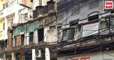 दिल्ली के पहाड़गंज में इमारत का एक हिस्सा ढहा, 30 लोग सुरक्षित बचाए गए , किसी के हताहत होने की खबर नहीं
