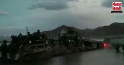 भारतीय सेना ने सिंधु नदी पर मिनटों में बना दिया पुल, विश्व दे रहा शाबासी