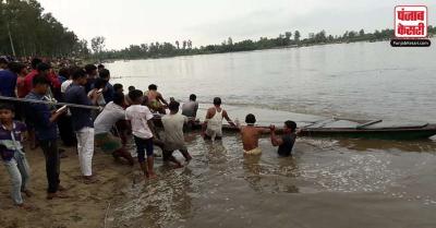 बांग्लादेश में हिंदू श्रद्धालुओं को मंदिर ले जा रही नौका पलटी, 24 की मौत