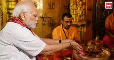 PM मोदी ने अंबाजी मंदिर में प्रार्थना की, गब्बर तीर्थ में ‘महा आरती’ में हुए शामिल