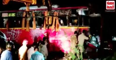 केरल में 2 बसों की जोरदार टक्कर, 9 की मौत और 38 घायल