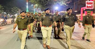 UP : हिन्दू महासभा ने की शाही ईदगाह में हनुमान चालीसा का पाठ करने की घोषणा, पुलिस ने बढ़ाई सुरक्षा