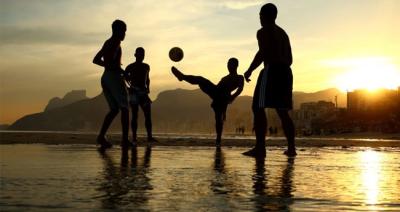 കോ​വി​ഡ് : ഫു​ട്ബോ​ൾ ക​ളി​ച്ച 30 കു​ട്ടി​ക​ൾ ക്വാ​റ​ന്‍റൈ​നി​ൽ
