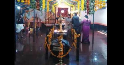 ന​ജ​ഫ്ഗ​ഡ് ശ്രീ ​ഭ​ഗ​വ​തി ക്ഷേ​ത്ര​ത്തി​ൽ പ​ഞ്ച​ലോ​ഹ പ്ര​തി​ഷ്ഠ​യും വ​ലി​യ പൊ​ങ്കാ​ല​യും