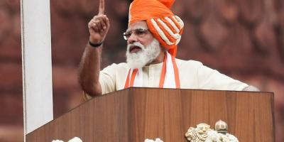 Prime Minister Narendra Modi addresses the nation during Independence Day celebrations at the historic Red Fort in Delhi, India, August 15, 2020. Photo: Reuters/Adnan Abidi