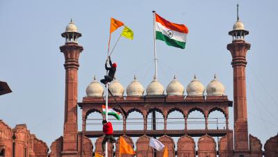 Fact-Check: Flags Hoisted at Red Fort Neither Replaced Tricolour, Nor Promoted Khalistan