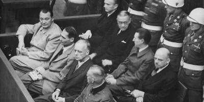 Defendants in the dock at the Nuremberg trials. The main target of the prosecution was Hermann Göring (at the left edge on the first row of benches). Photo: US Government, Public Domain