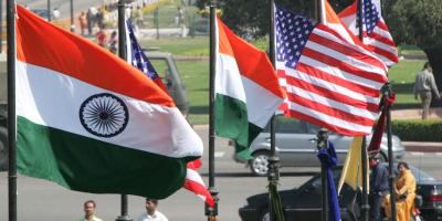 Indian and US national flags flutter in New Delhi. Photo: Reuters/B Mathur