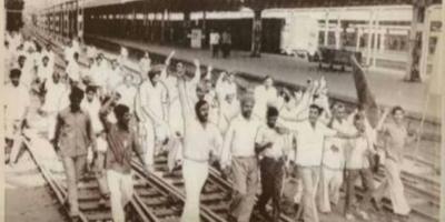 Protestors during the 1974 All-India Railway  Strike. Photo: Facebook/DSSrmu Chennai.