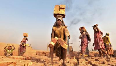 Women working in a brick kiln in India. Credit: International Labour Organisation