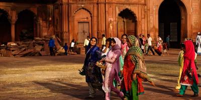 Women near the Jama Masjid in Delhi. Photo: Flickr/Riccardo Maria Mantero CC BY NC ND 2.0