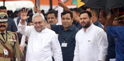 Bihar chief minister Nitish Kumar with deputy chief minister Tejashwi Yadav during 76th Independence Day function, in Patna, August 15, 2022. Photo: PTI