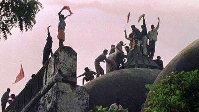 Screen grab of Hindutva activists demolishing the Babri Masjid in Ayodhya on December 6, 1992.