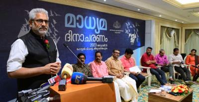 Founding editor of 'The Wire' Siddharth Varadarajan speaking at an event organised by Kerala government's Information and Public Relations department in Thiruvananthapuram on Sunday, January 30. Photo: Organisers.  