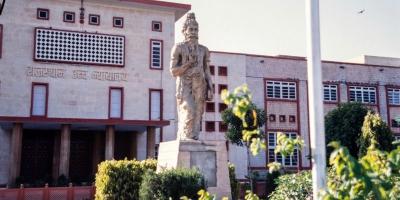 The statue of Manu outside the Rajasthan high court. Photo: Twitter