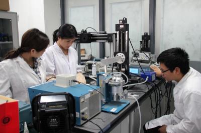 Representative image of researchers working in a lab in China. Photo: Can Pac Swire/Flickr (CC BY-NC 2.0)
