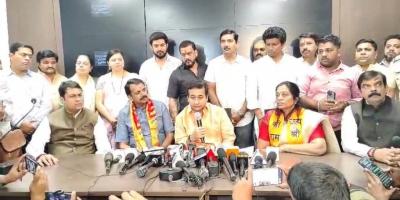 Nitesh Rane addressing a press conference held at the police commissioner’s office.