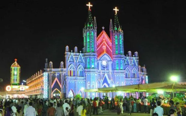 ಕಾರ್ಕಳ: ಅತ್ತೂರು ಜಾತ್ರೆಗೆ ಚಾಲನೆ : ಮರಳಿದ ಜಾತ್ರೆ ವೈಭವ, 400 ಸಂತೆ ಮಾರುಕಟ್ಟೆ ಮಳಿಗೆ | udayavani